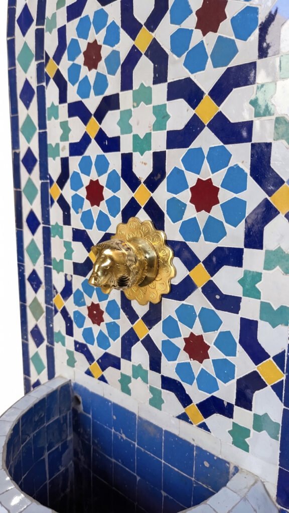 Moroccan Handcrafted Mosaic Zellige Fountain — Outdoor Garden Water Feature